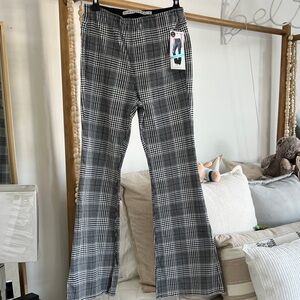 Tinseltown Black and White Houndstooth Skirt